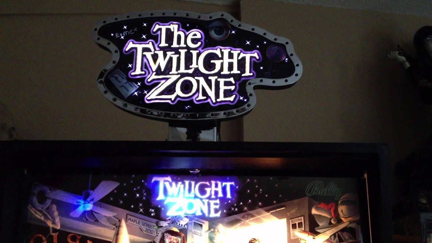 Igt twilight zone slot machine topper